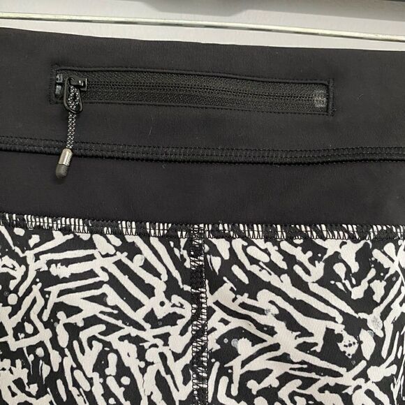 Lululemon Train Times Crop Leggings Women Size 10 - Picture 9 of 9